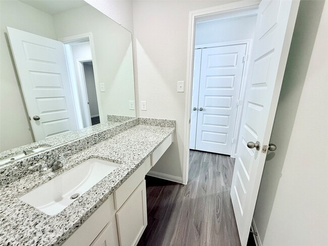 Building Photo - 2349 Mooneye Ct