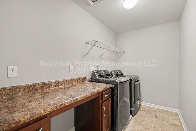 Building Photo - 3527 Arnica Ct