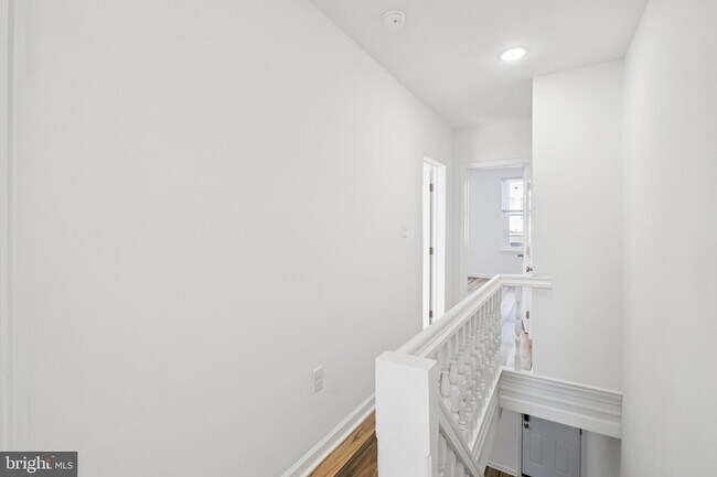 Building Photo - 4447 N 19th St