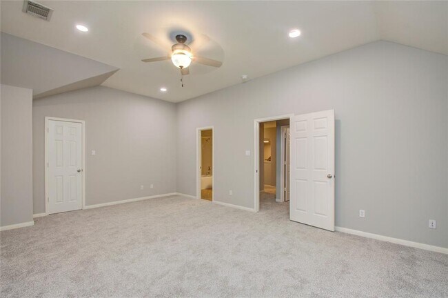 Building Photo - 6411 Hope Wood Mills Dr