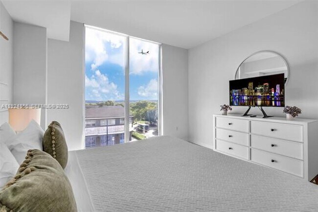 Building Photo - 3900 Biscayne Blvd