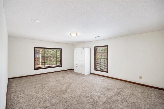 Building Photo - 443 St Patrick Dr SW
