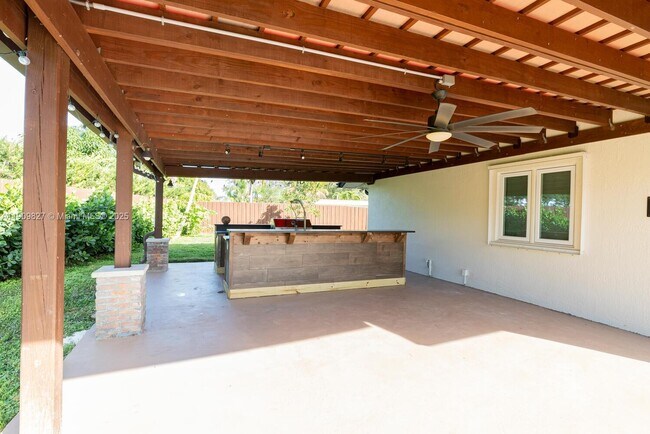 Building Photo - 8425 SW 185th St