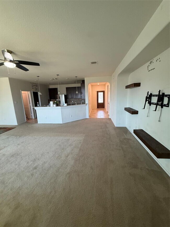 Building Photo - 16602 Brogan Ln