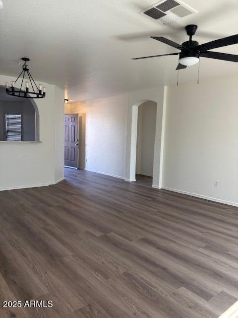 Building Photo - 1241 S Wagon Wheel Dr