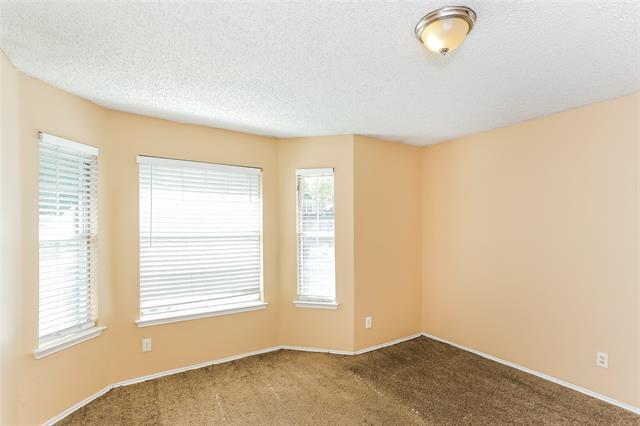 Building Photo - 2720 Clovermeadow Dr