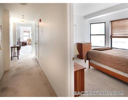 Building Photo - 636 Beacon St
