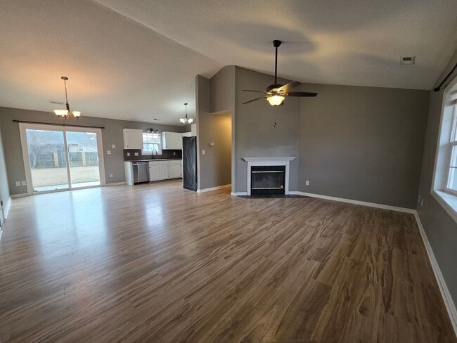 Building Photo - Foxtrace Find: Spacious Living with Style & Privacy in Hubert