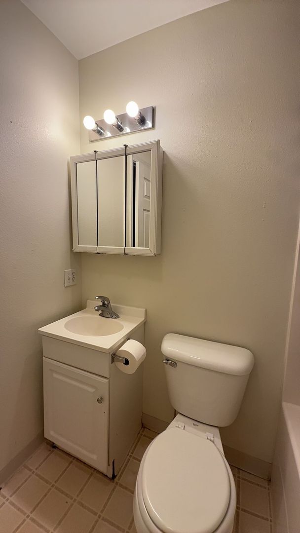 Building Photo - 1810 Jefferson Ave