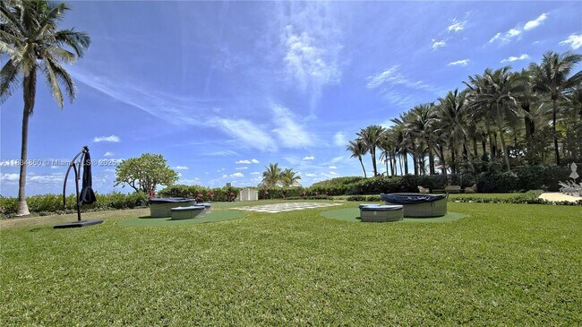 Building Photo - 9455 Collins Ave