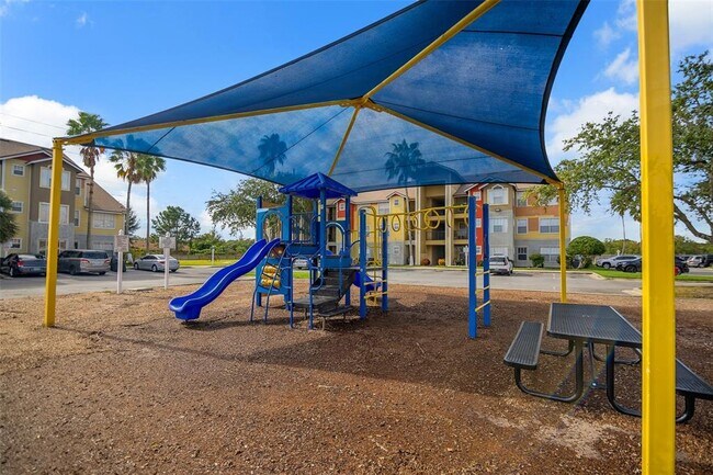 Building Photo - 2213 Grand Cayman Ct