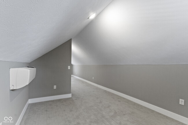 Building Photo - 1701 Barth Ave