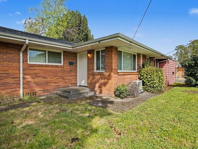 Building Photo - Duplex: 2 Bedrooms - Salem SE