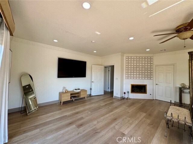 Building Photo - 21215 Escondido St