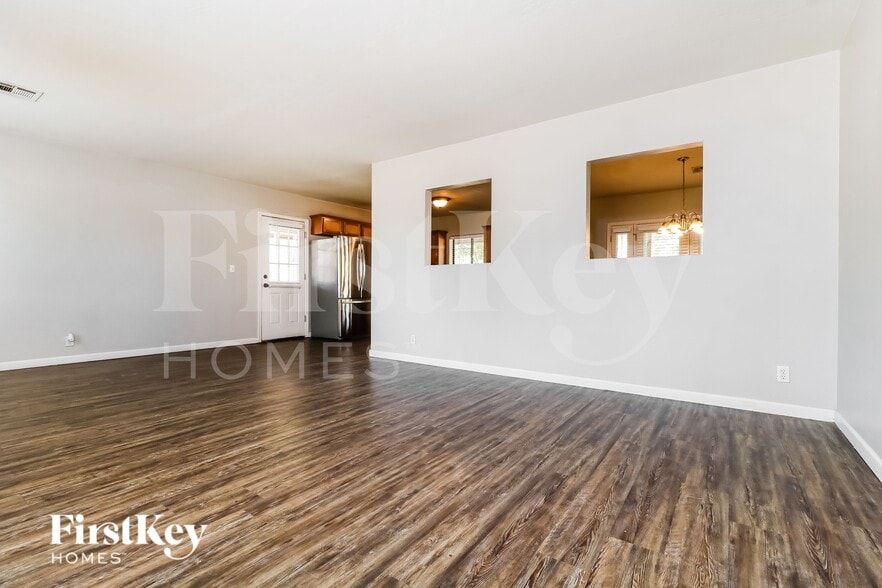 Building Photo - 7156 N 17th Dr