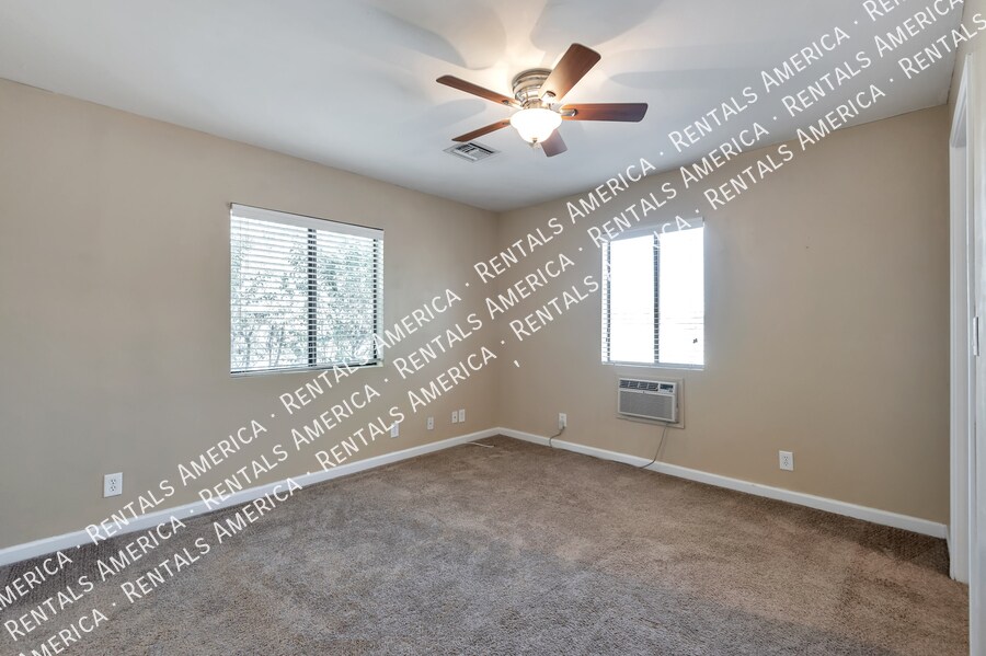 Building Photo - 2606 N Tyndall Ave