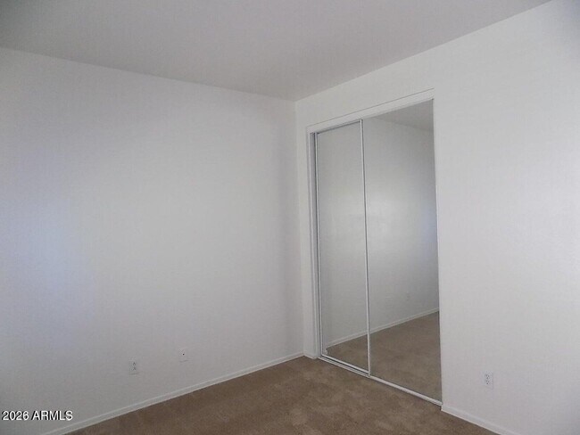 Building Photo - 5421 W Glass Ln