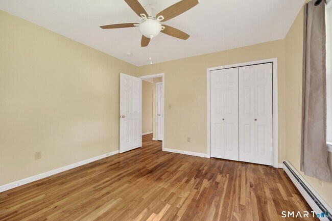 Building Photo - 121 Cherry Hill Rd