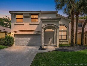 Building Photo - 7834 Oak Grove Cir