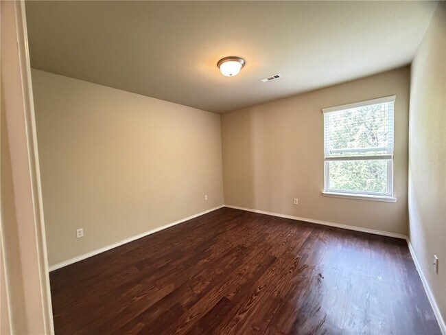 Building Photo - 3751 Alliance Dr