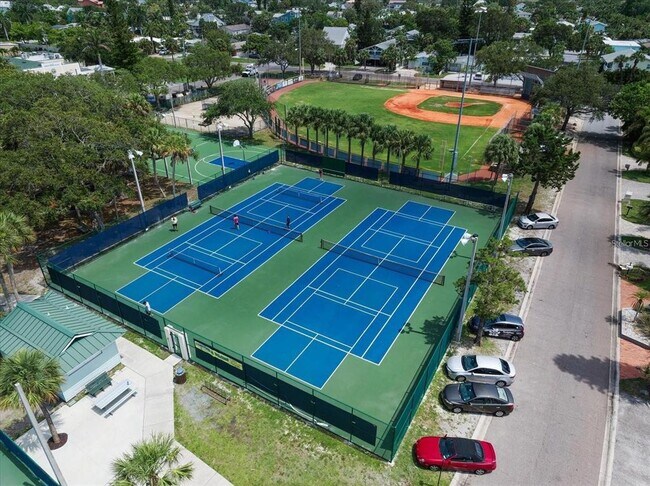 Building Photo - 929 Gulf Blvd