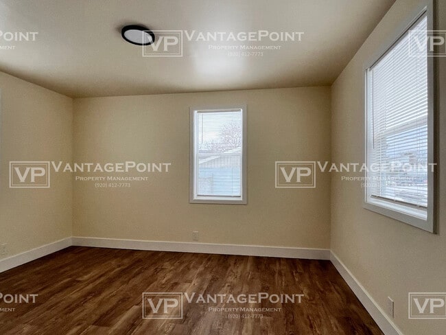 Building Photo - 721 Terrace Ave