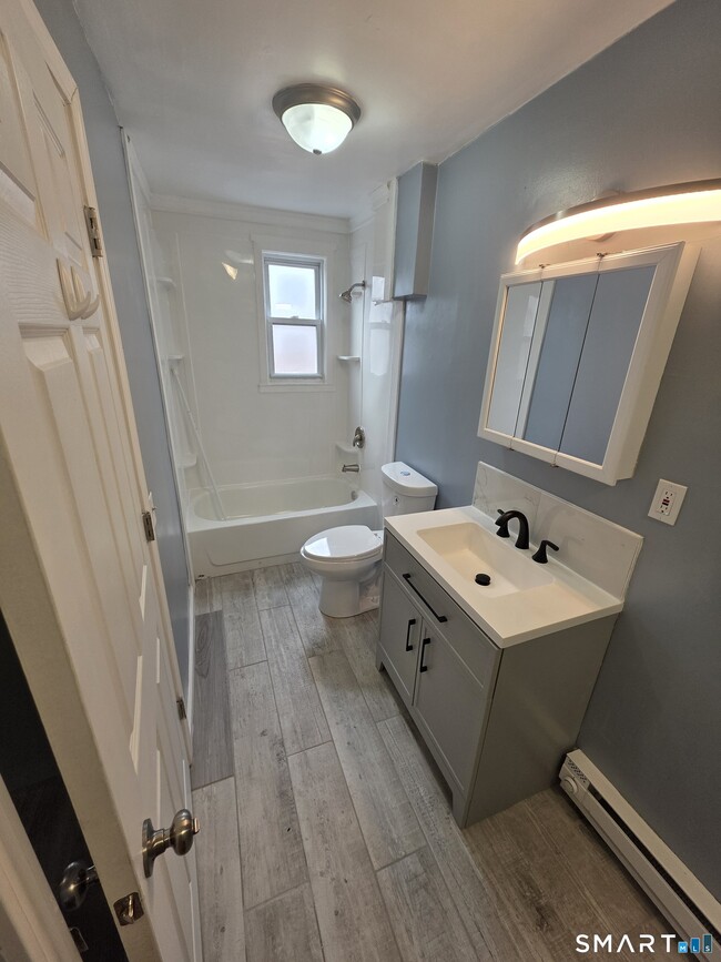 Building Photo - 31 Van Orman St