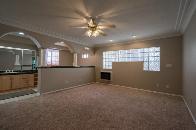 Building Photo - Spacious 6 Bedroom Home with a Balcony!