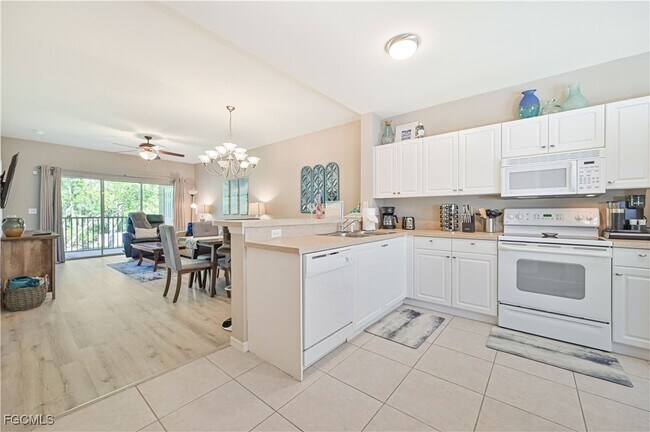 Building Photo - 9185 Celeste Dr