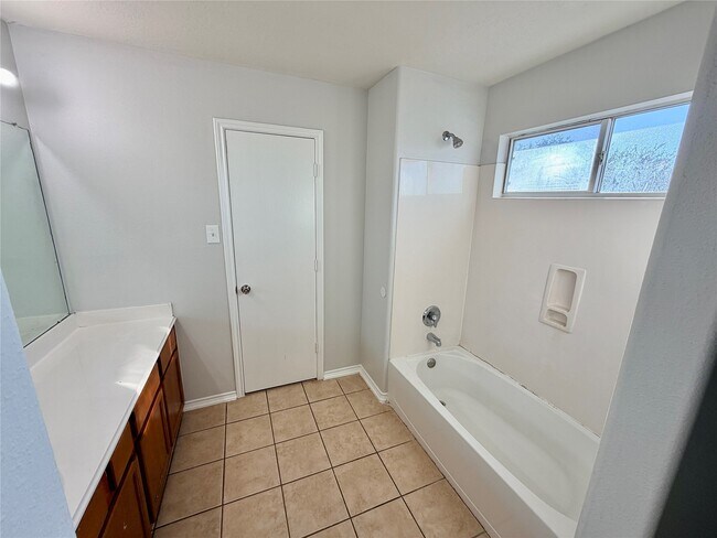 Building Photo - 9011 Aspen Trace Ln