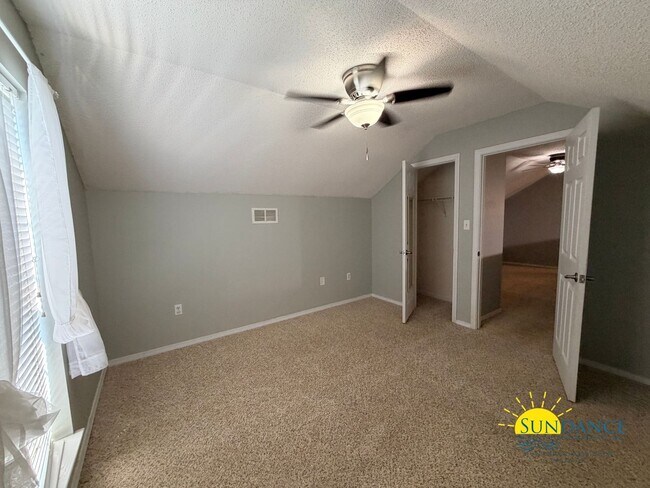 Building Photo - 4504 Boca Dr