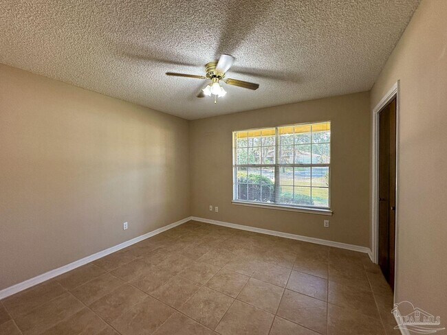 Building Photo - 3660 Buford Cir