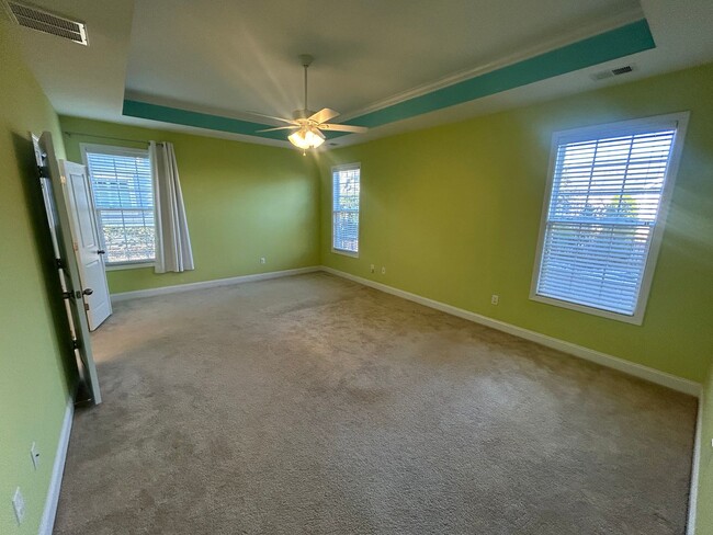 Building Photo - 1189 Parish Way