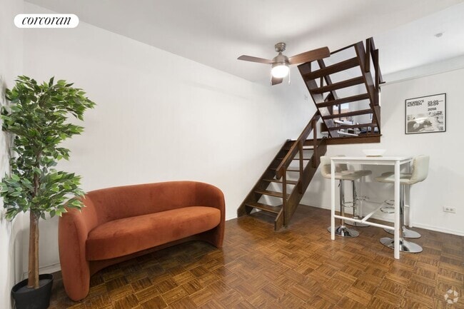 Building Photo - 225 East 86th St