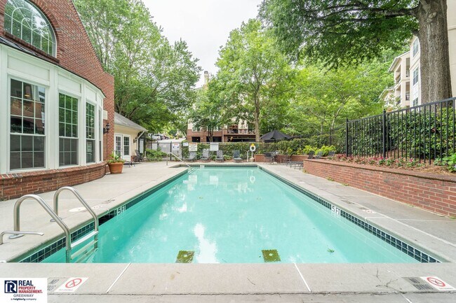 Building Photo - Gated Community In The Heart of Buckhead.