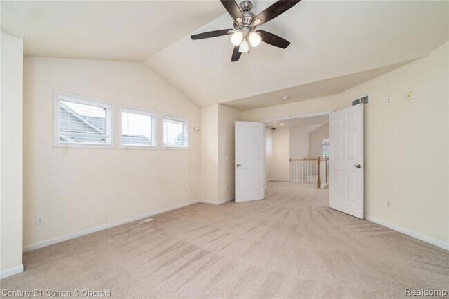 Building Photo - 50529 Beechwood Ct