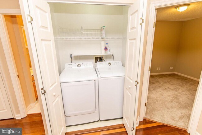 Building Photo - 2743 Rutland Rd