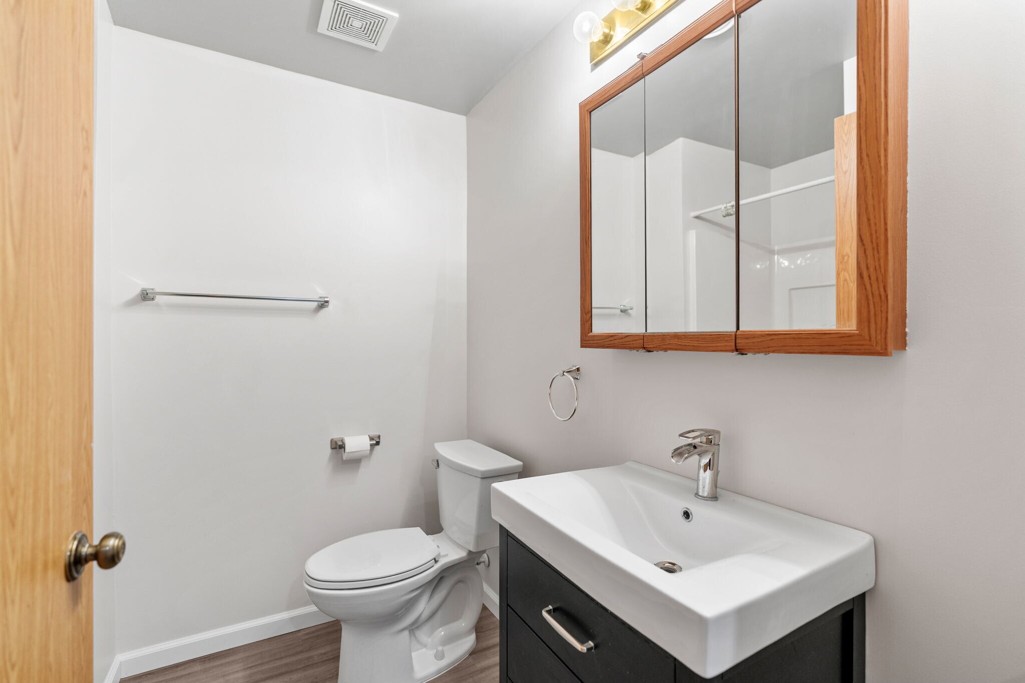 Bathroom - 3514 Grand Ave S