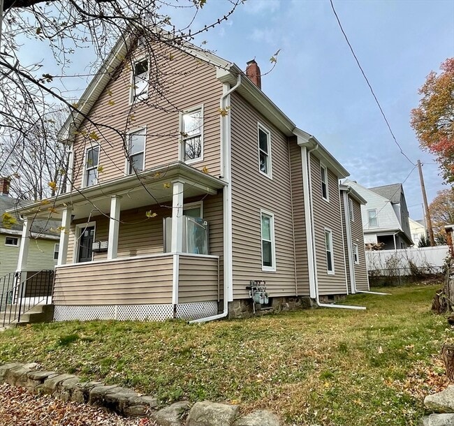 Building Photo - 29 Bicknell St