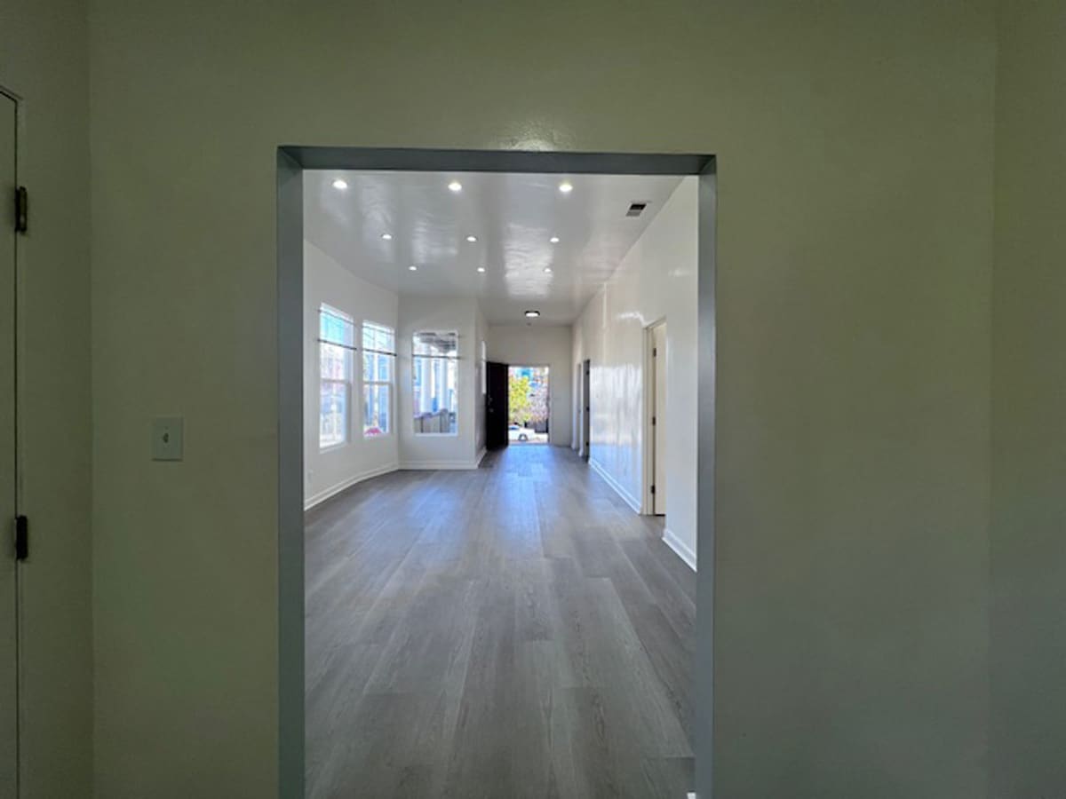 Building Photo - 1039 Peralta St