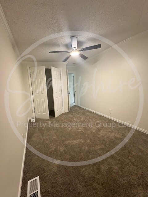 Building Photo - 8110 The Paseo