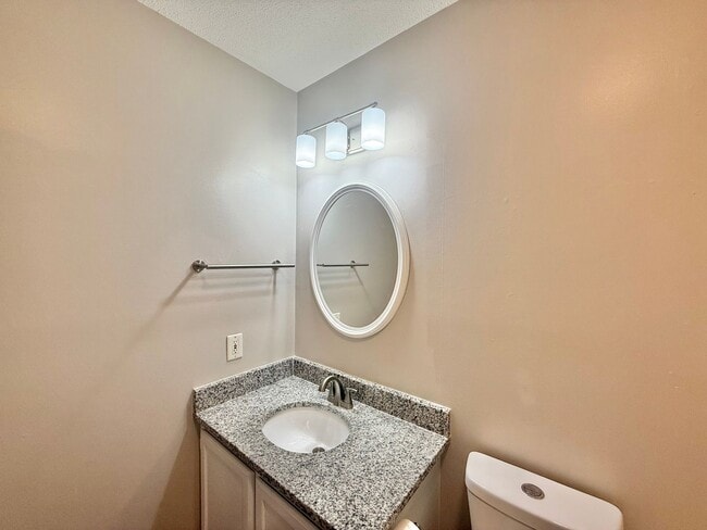 Building Photo - 6523 Hearthstone Dr