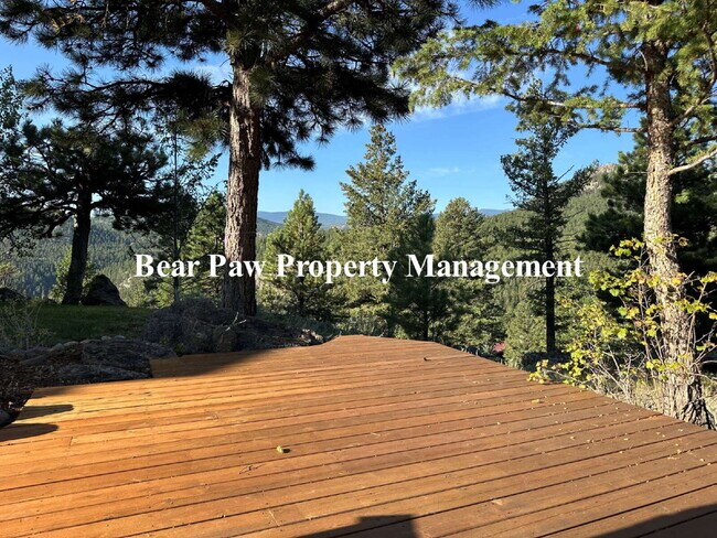 Building Photo - Mountain Retreat with Spectacular Views!!