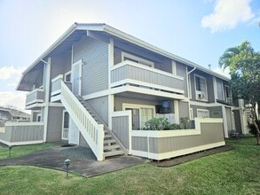 Building Photo - Waipio Gentry 2 Bed 1 Bath 1 Park 2nd Story Townhome