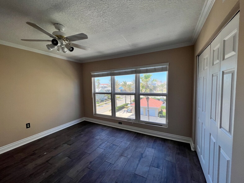 3rd bedroom - 1551 1st St S