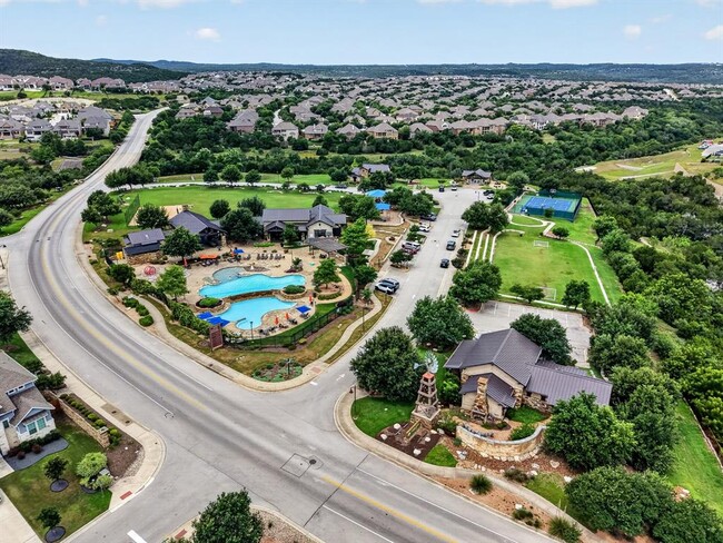 Building Photo - 6312 Empresa Dr