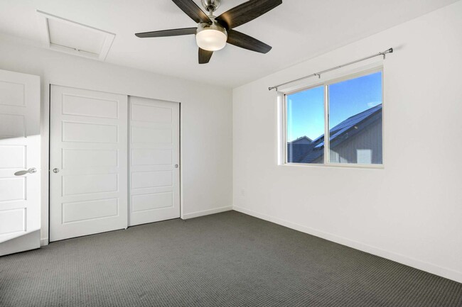 Building Photo - New Interior Paint! Shorter Lease Terms Av...