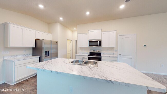 Building Photo - 8118 Meadow Walk Ln
