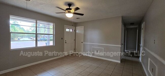 Building Photo - 2511 Drayton Dr