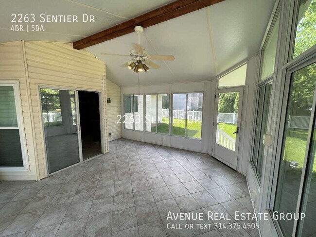 Building Photo - 2263 Sentier Dr